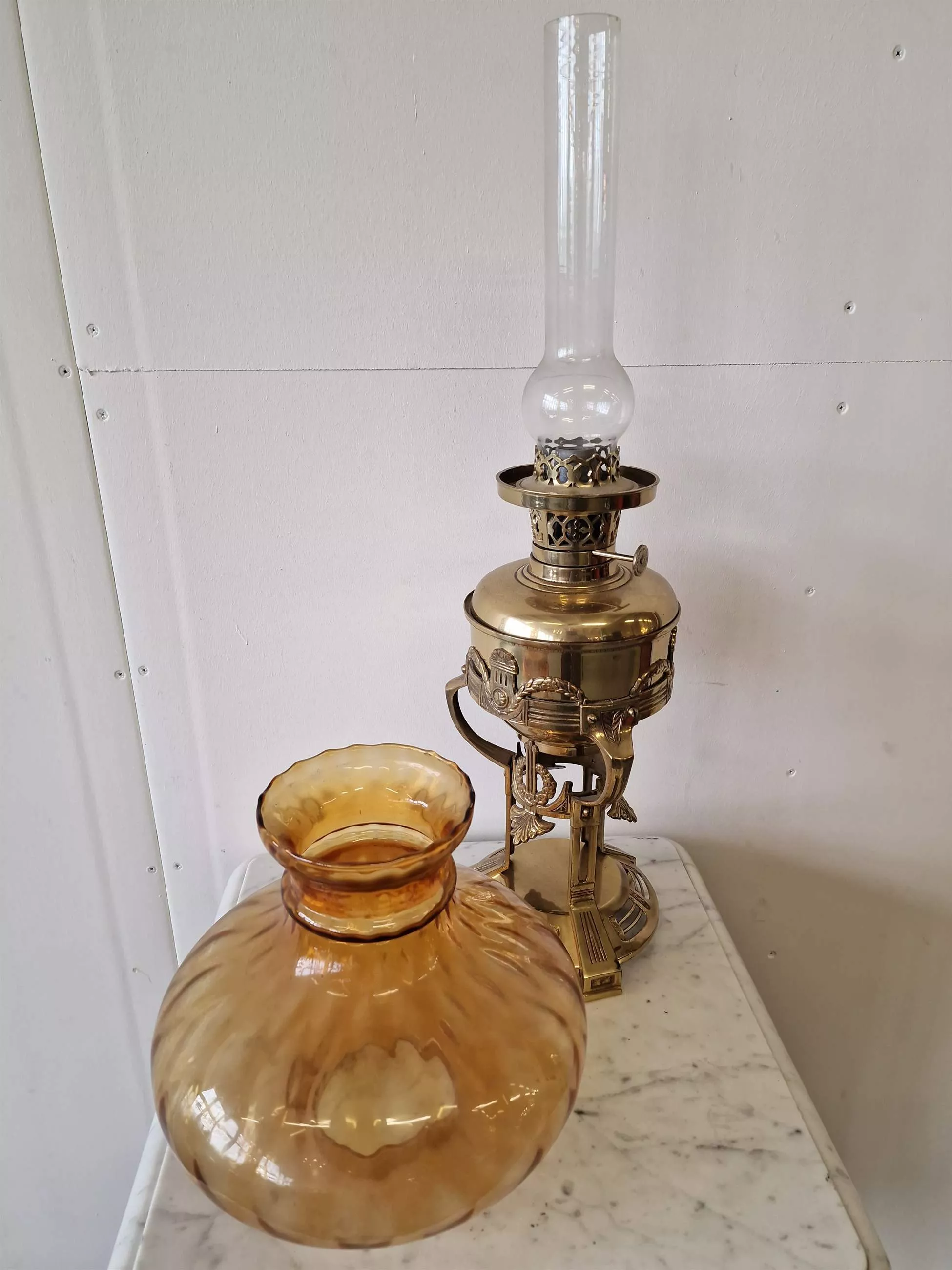 Kerosene lamp