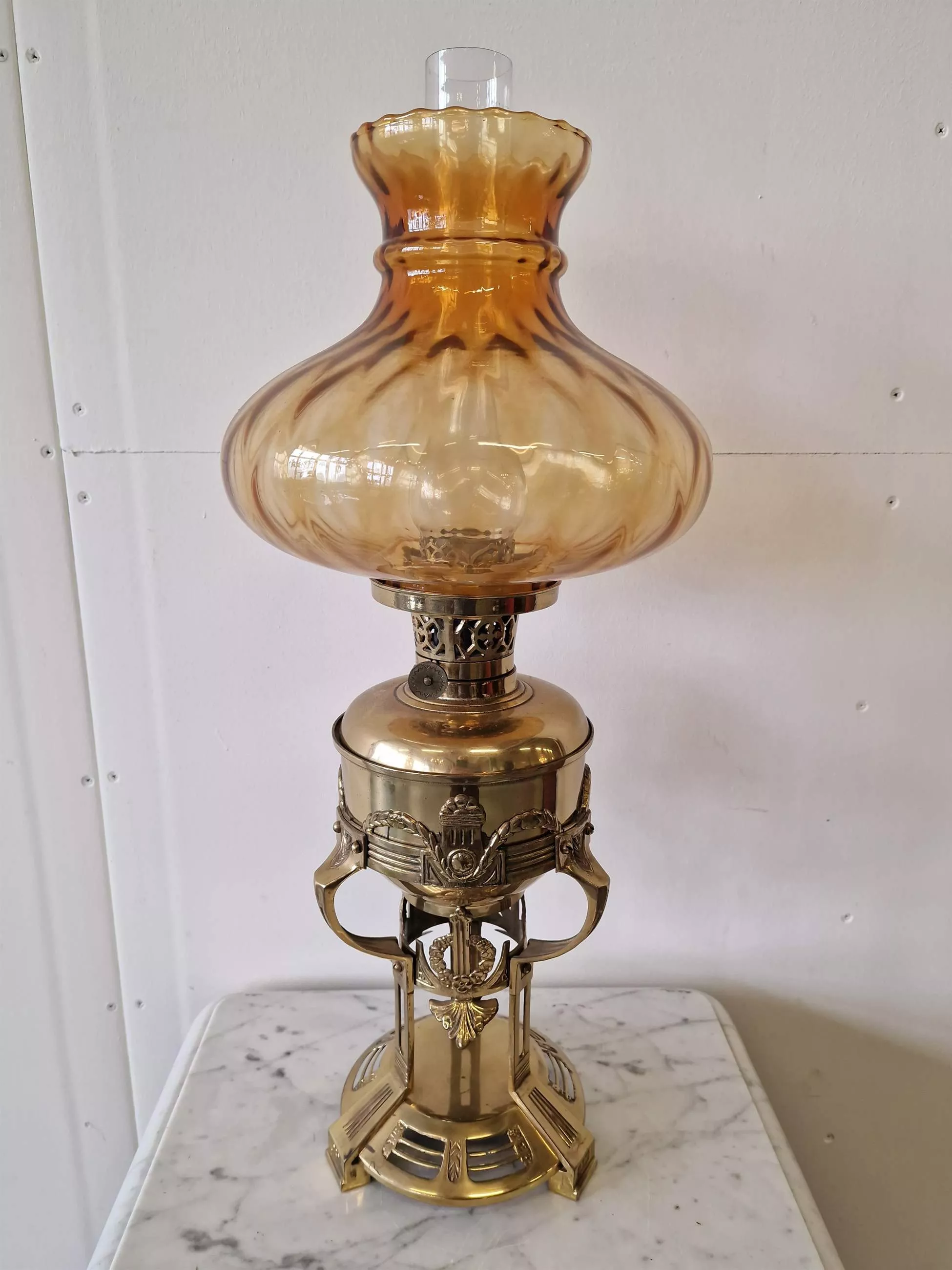 Kerosene lamp
