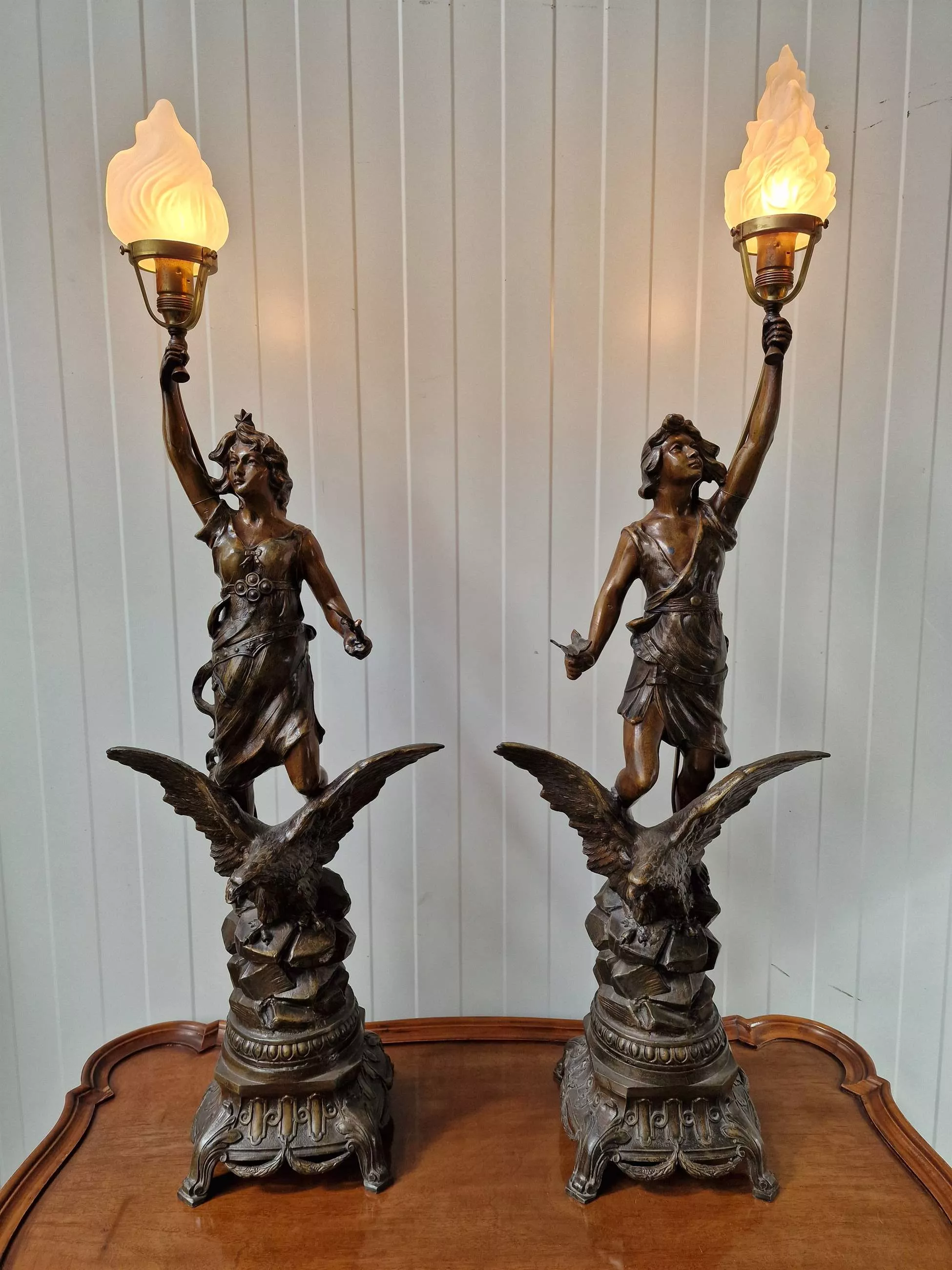 A beautiful pair of table lamps