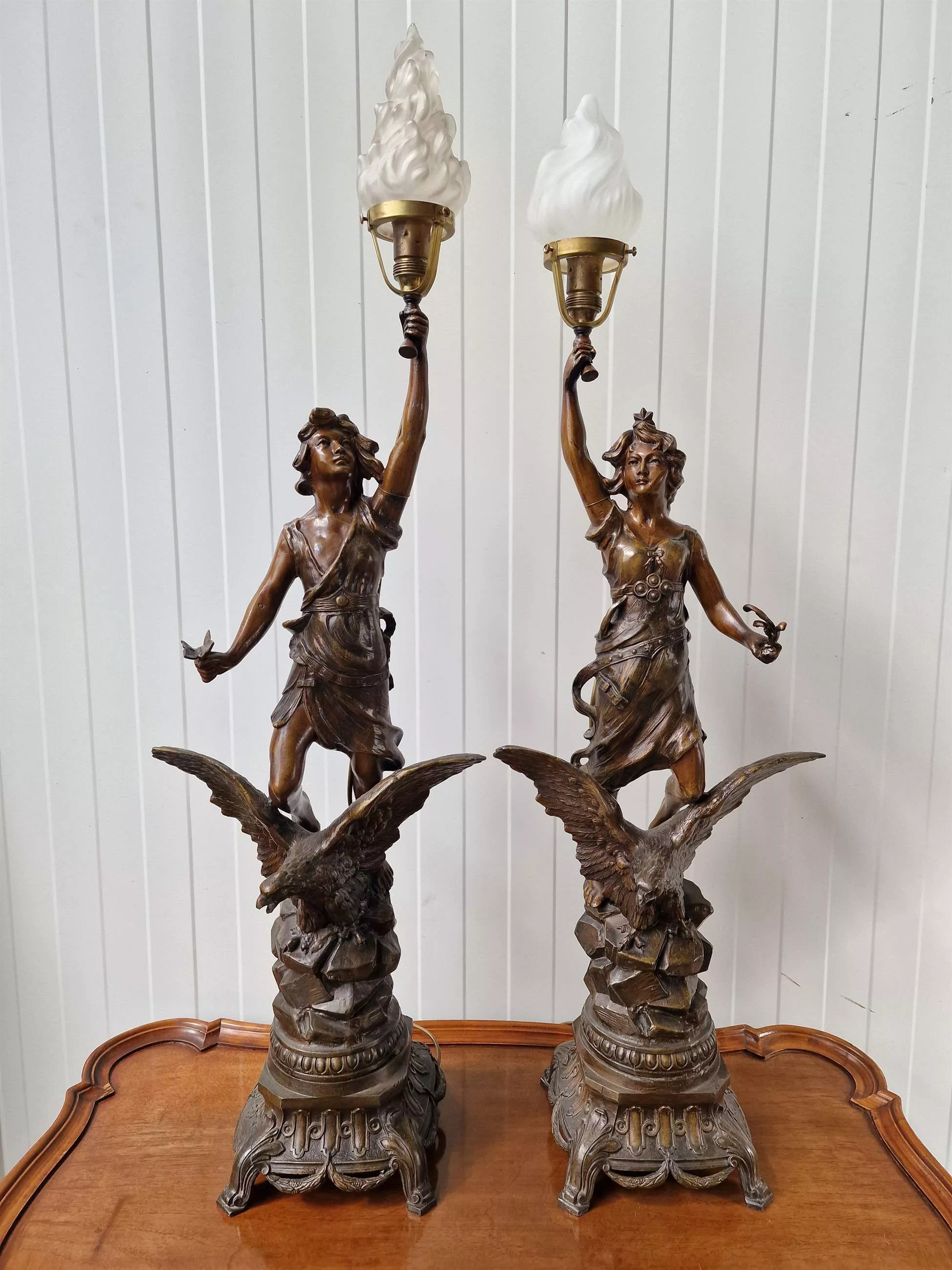 A beautiful pair of table lamps