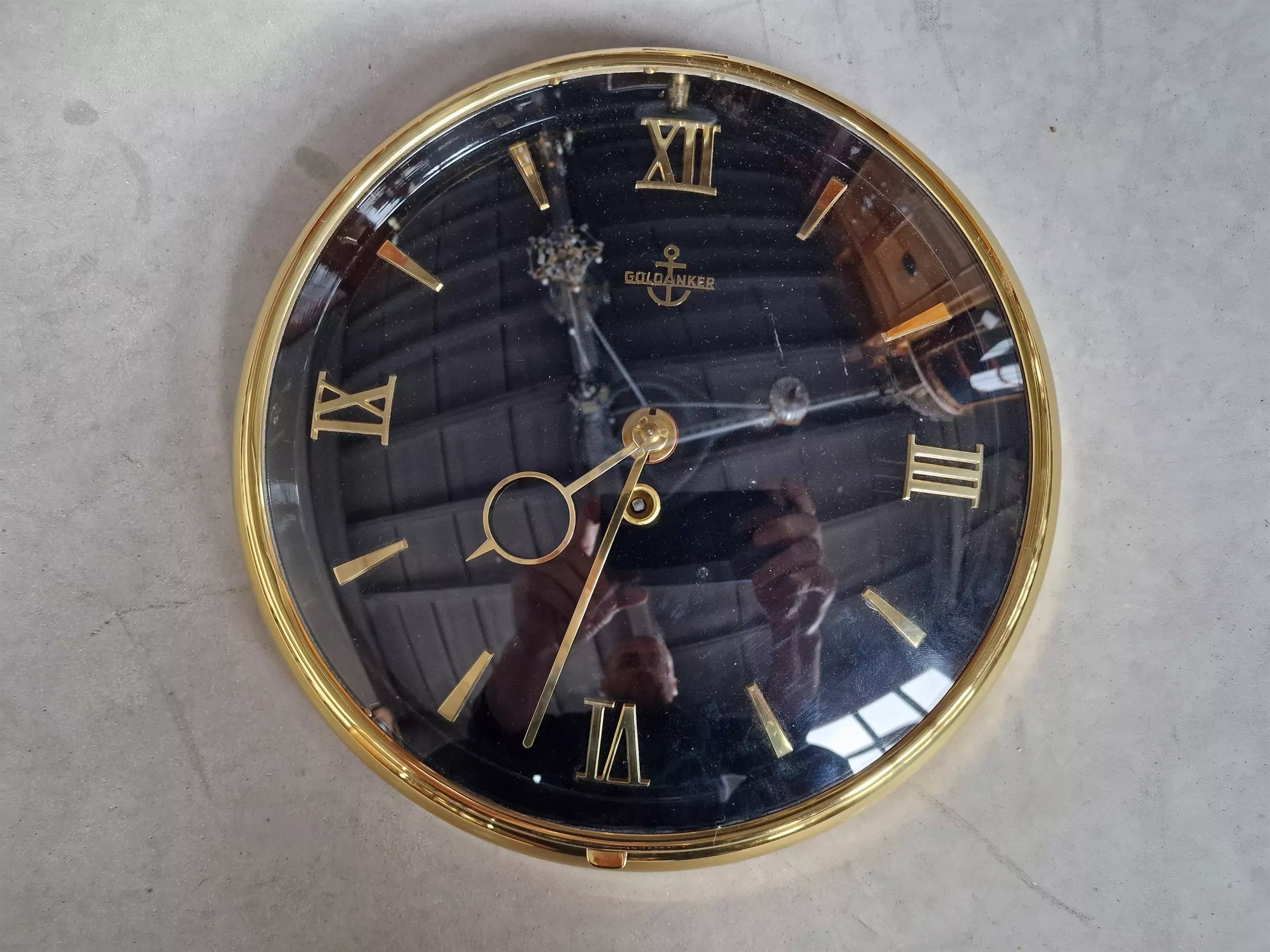 Wall clock 