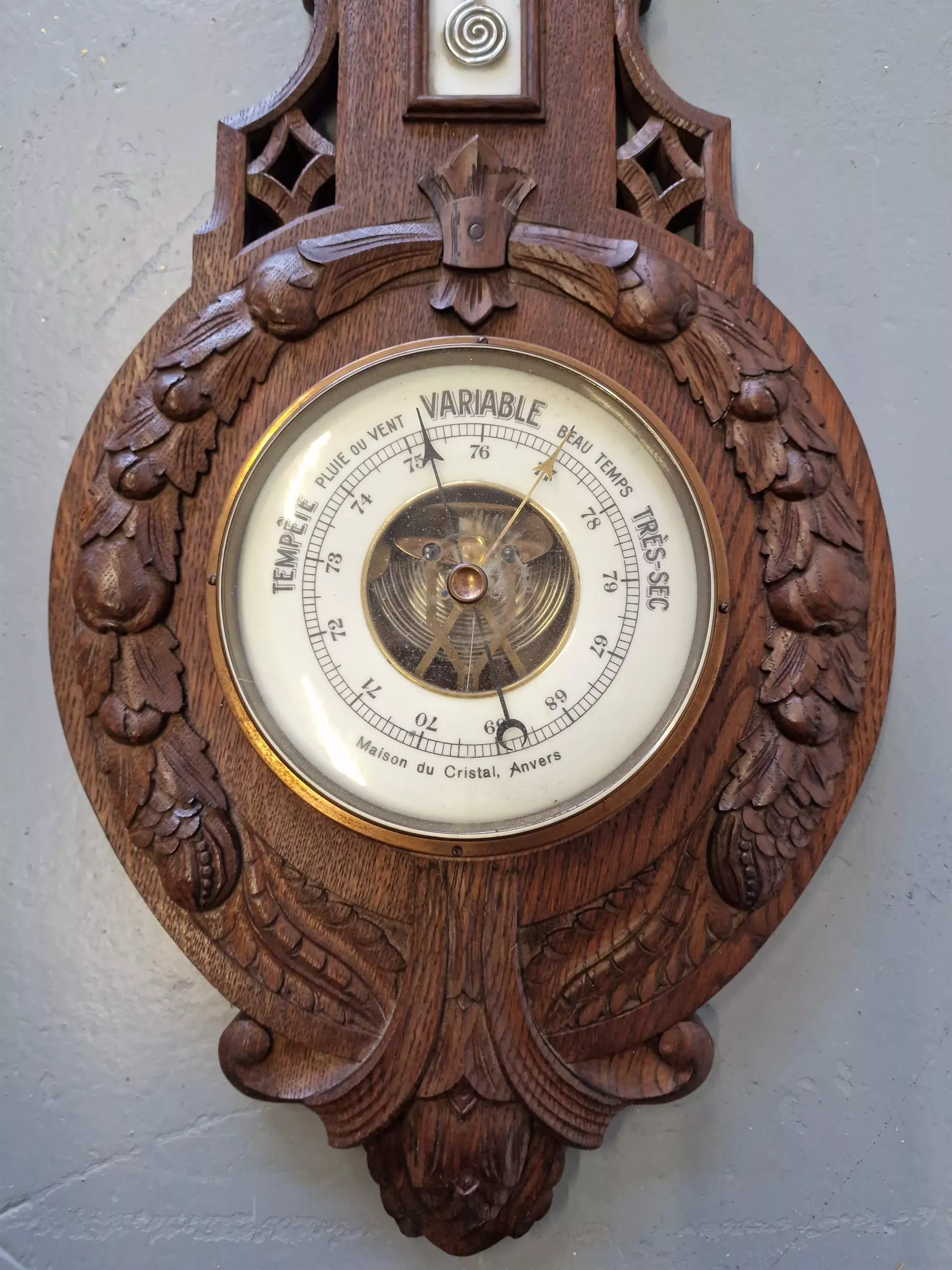 Large barometer