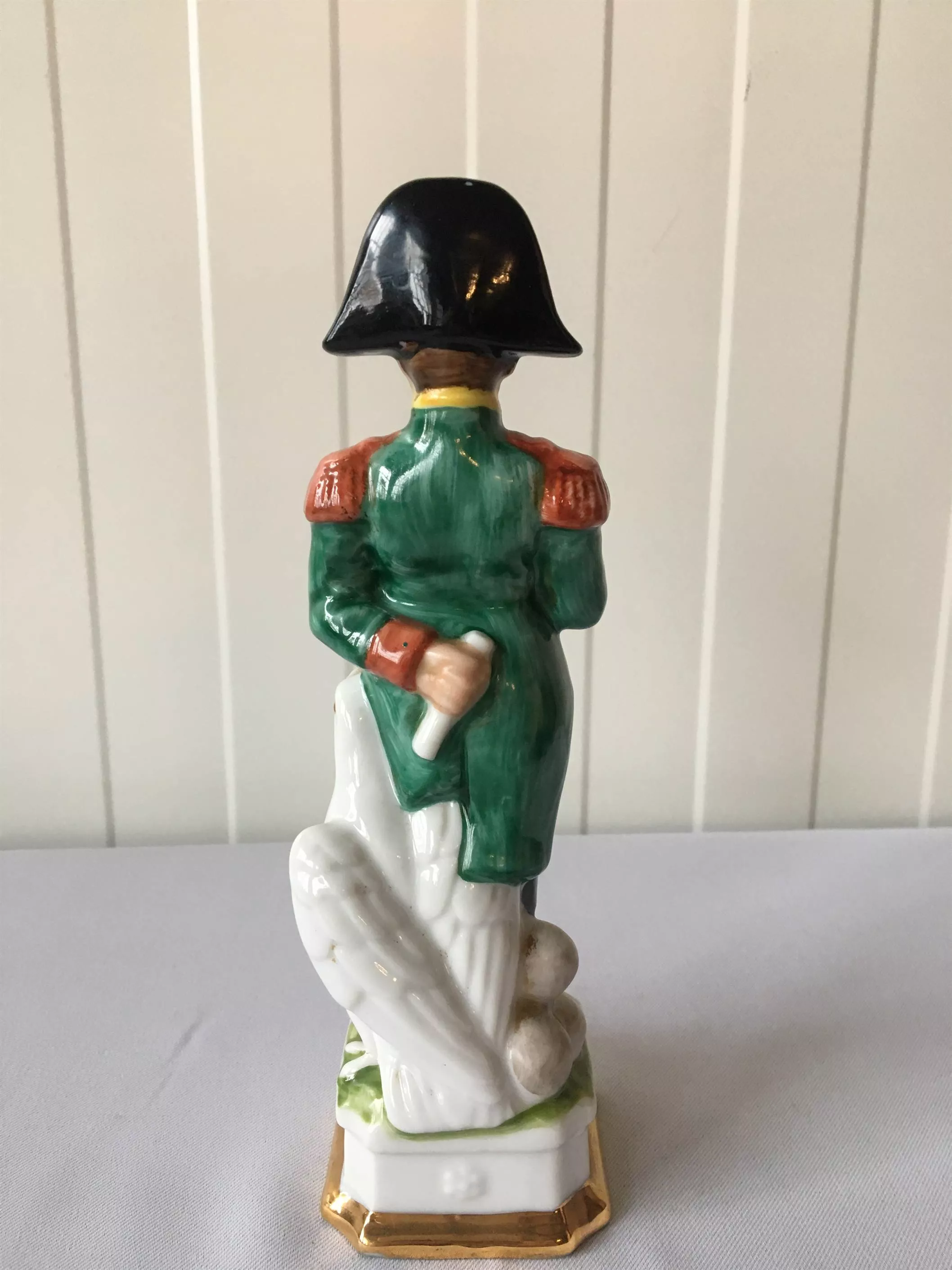 Porcelain figure 