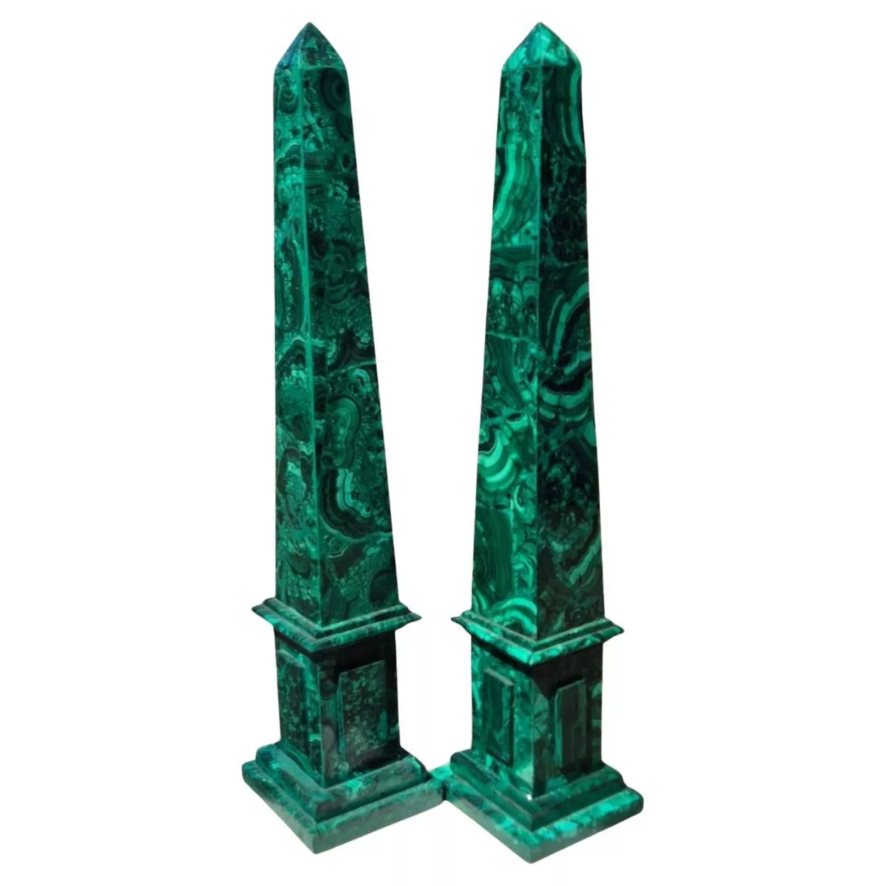 Elegant pair of malachite obelisks, 60 cm high, 19th century