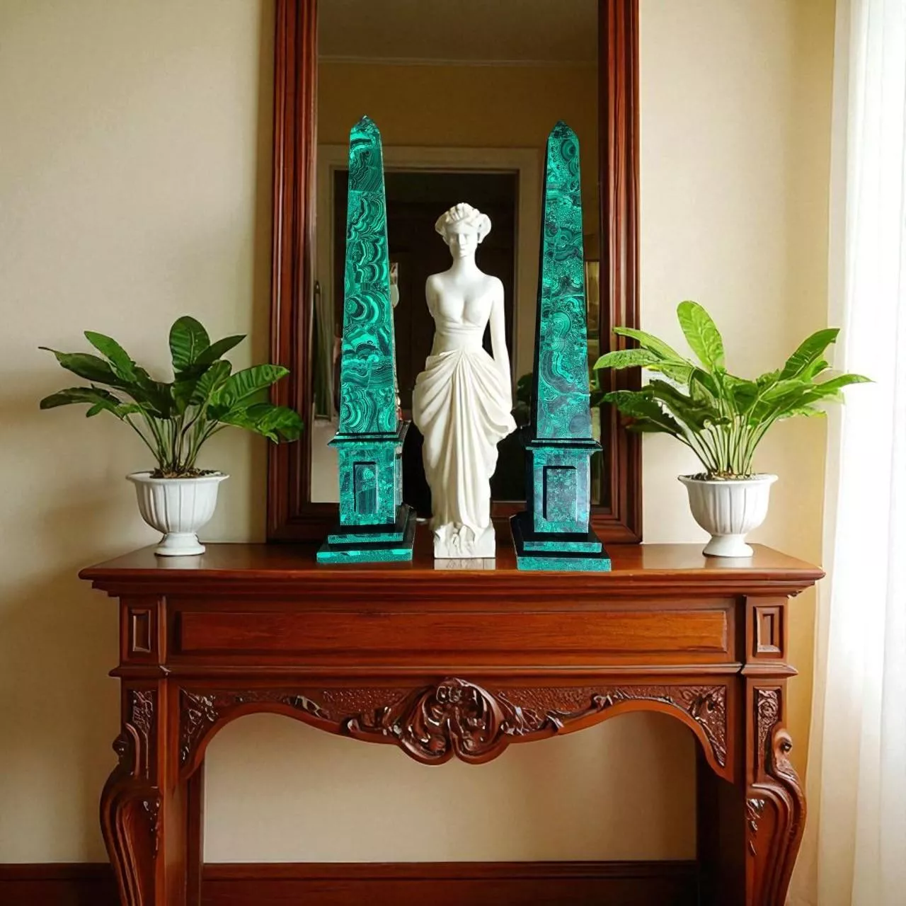 Elegant pair of malachite obelisks, 60 cm high, 19th century