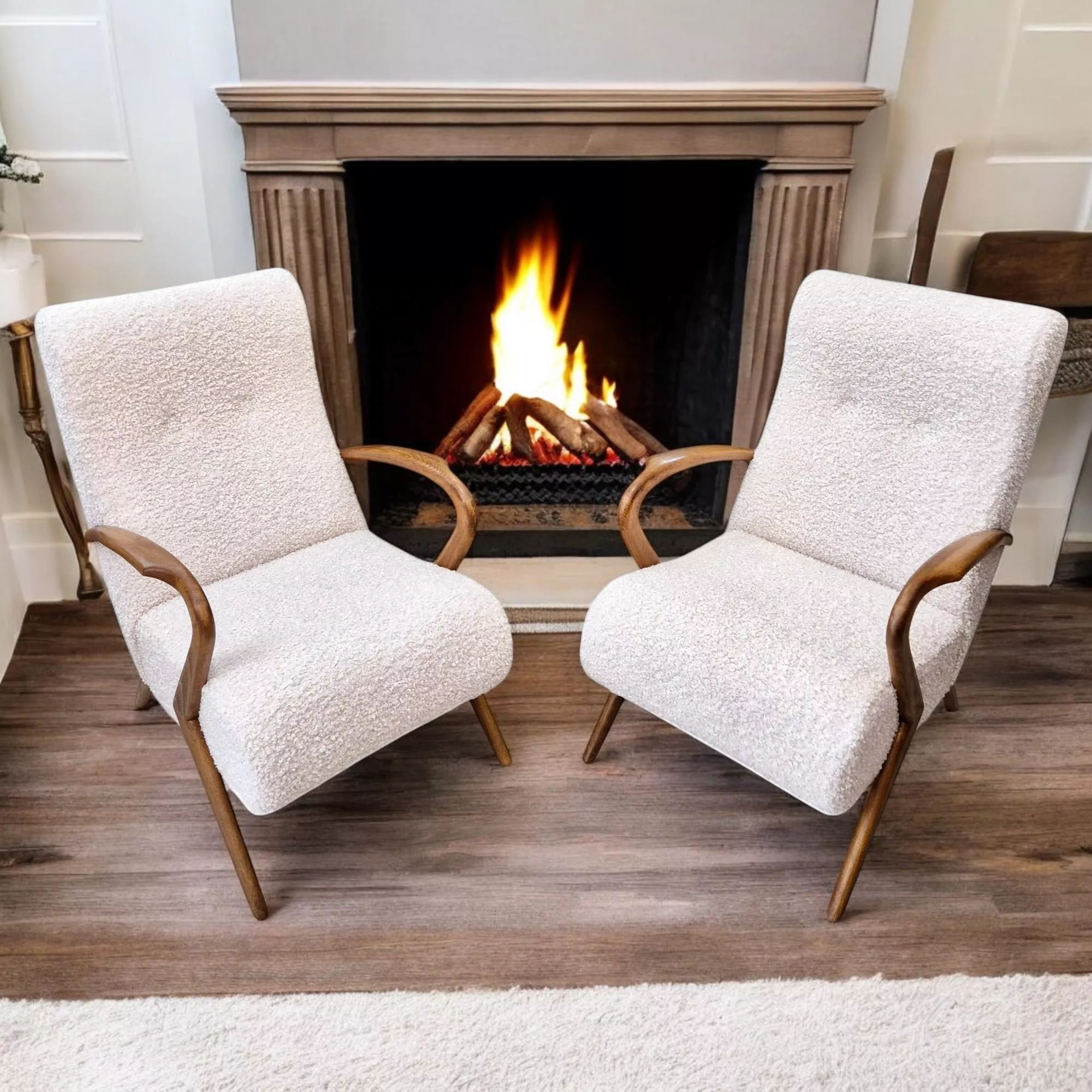 Pair of bouclé armchairs, attributed to Paolo Buffa, Circa 1950