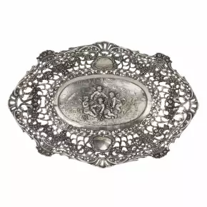 Plat decoratif en argent.