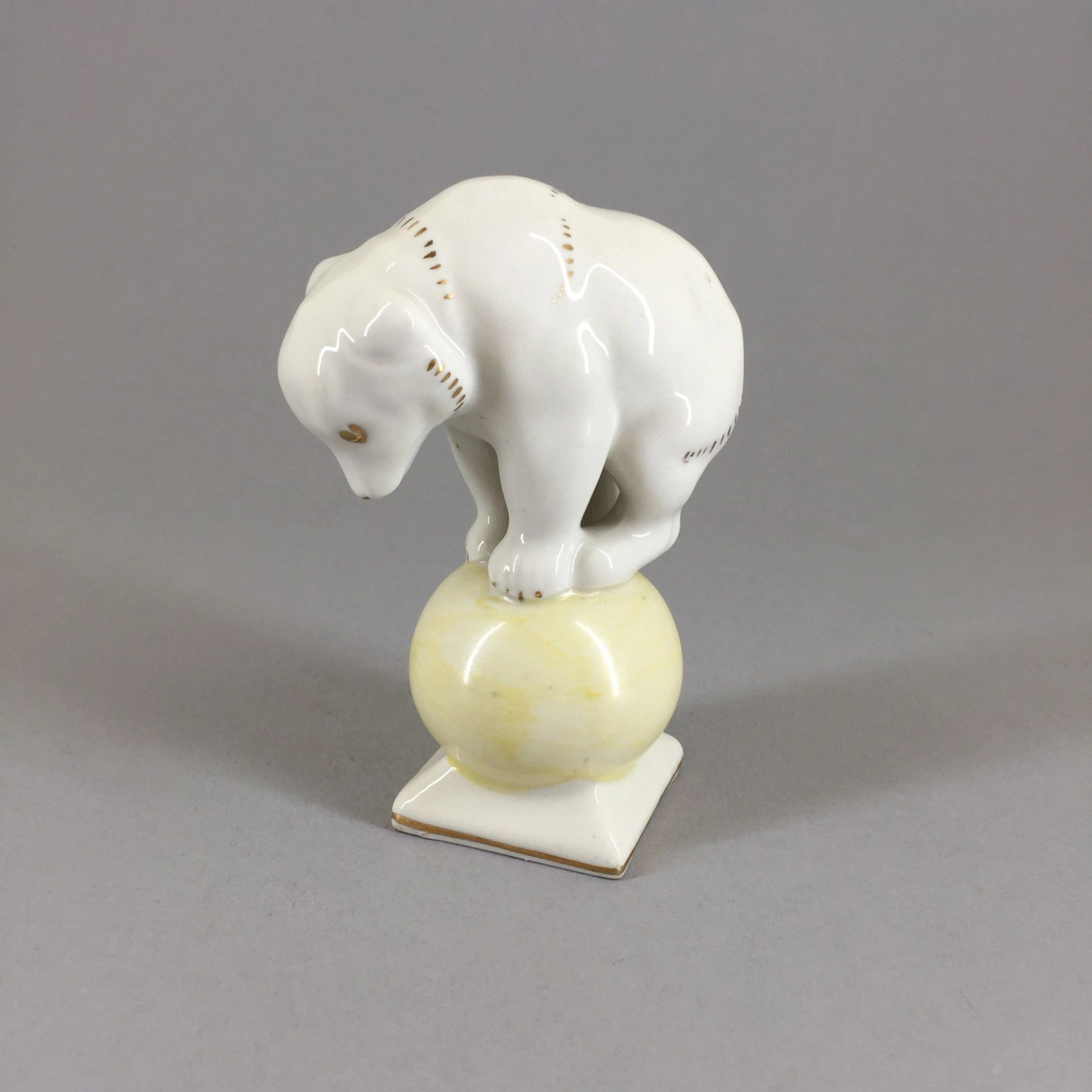 Porcelain-figure-White-bear-on-the-ball-RFF