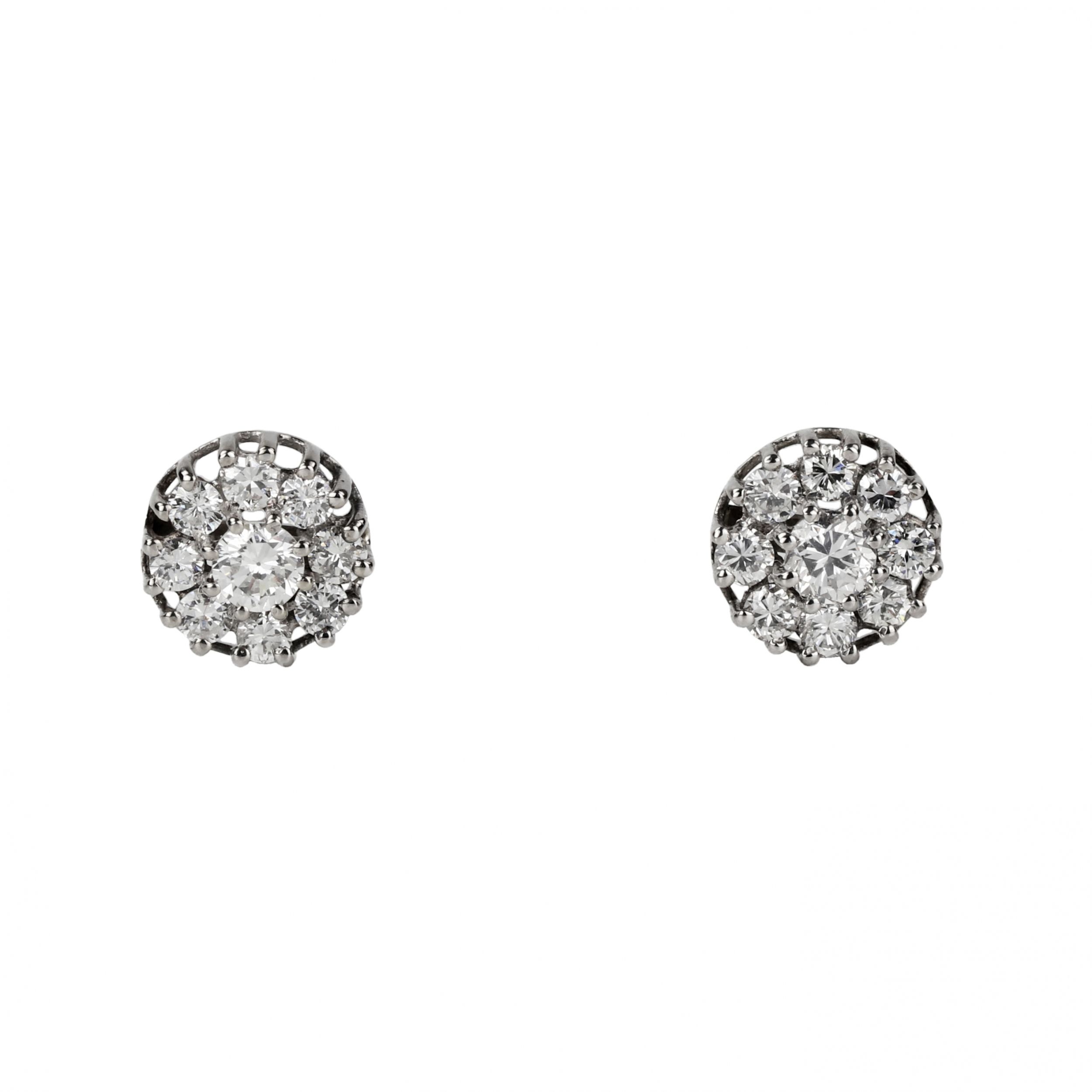 Gold-earrings-with-diamonds-
