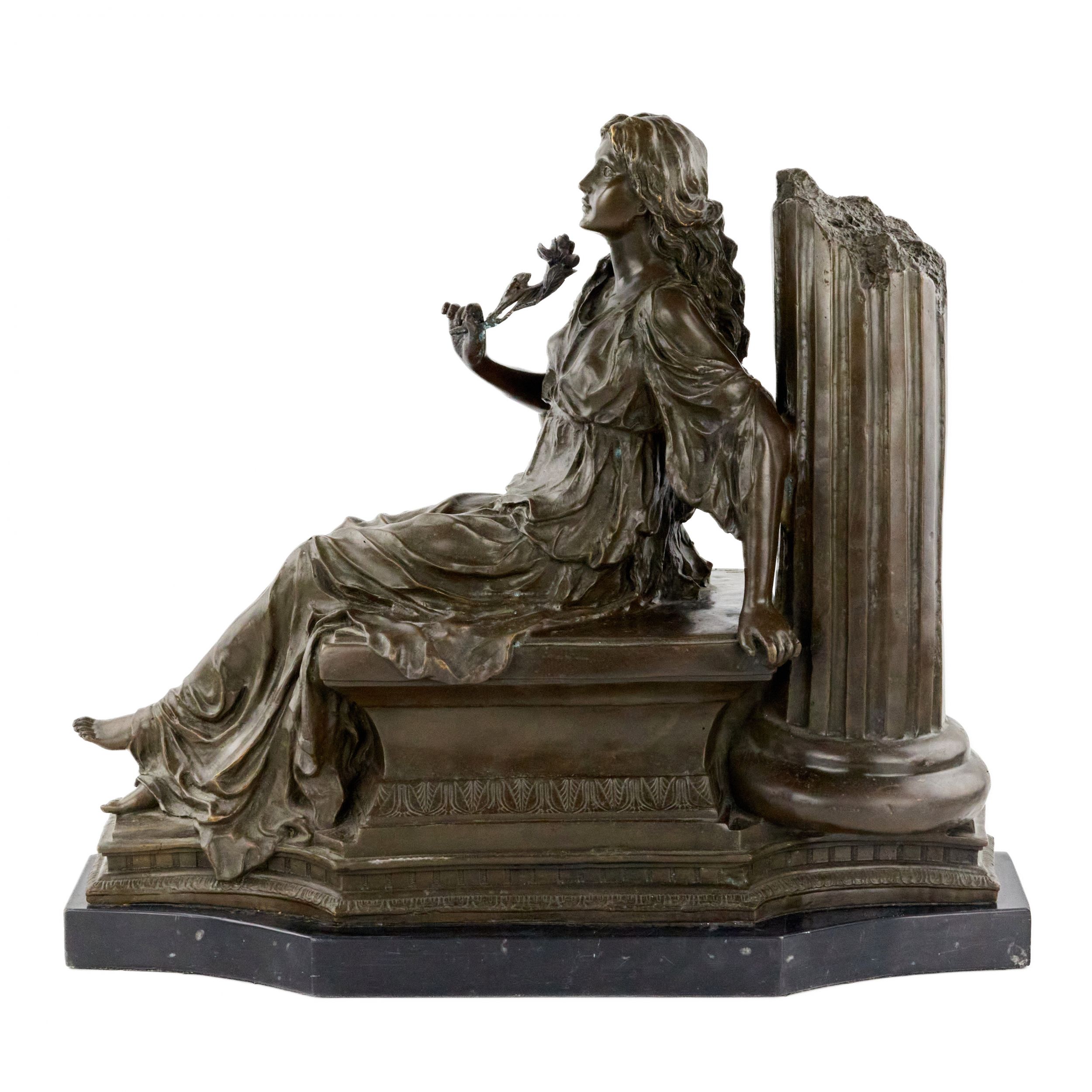 Sculpture-en-bronze-Fille-à-la-rose-