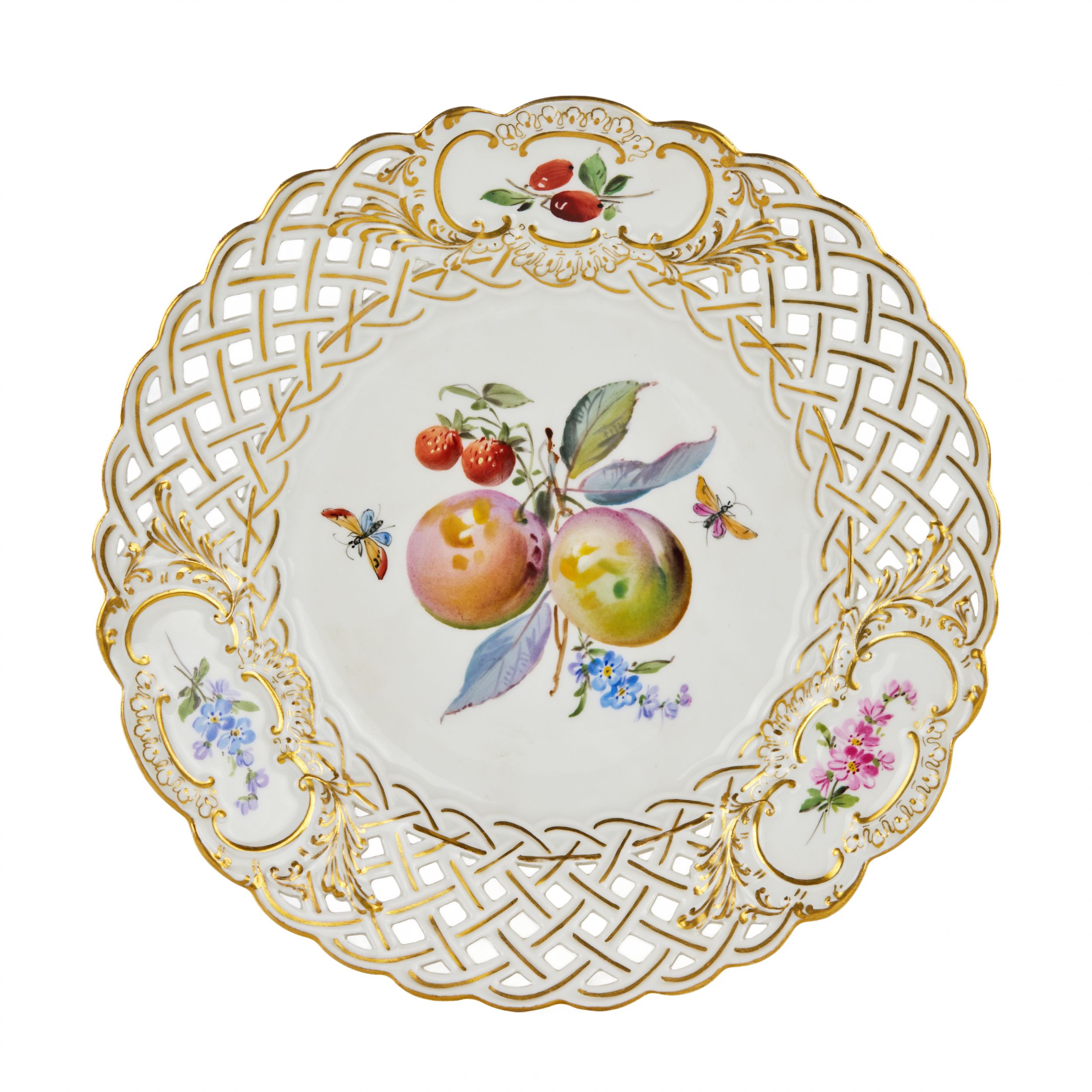 Assiette-à-dessert-en-porcelaine-decoree-d`images-de-baies-et-de-fruits-Meissen-Après-1934-