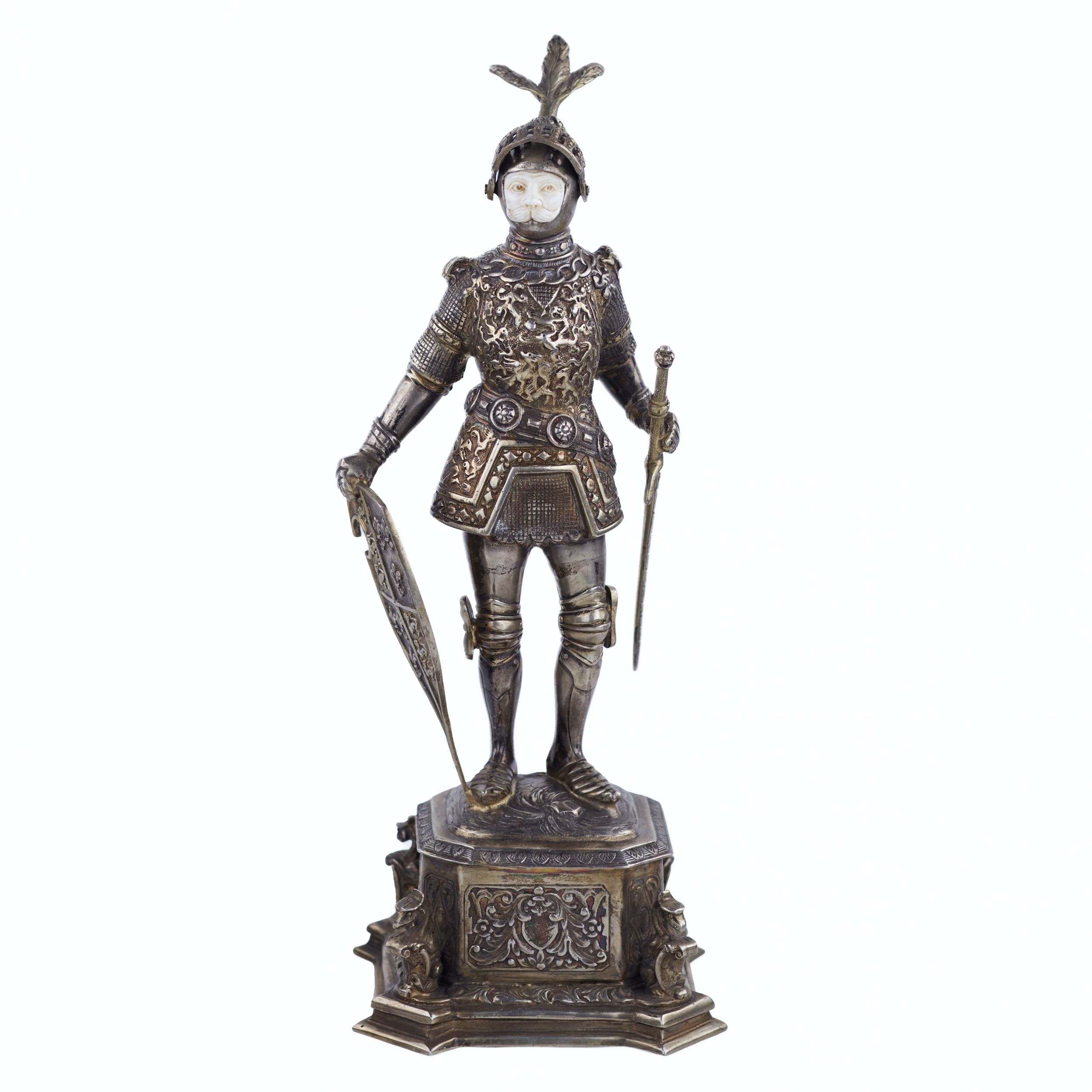 SILVER-CABINET-FIGURE-OF-A-KNIGHT-GERMANY-HANAU-LATE-19TH---EARLY-20TH-CENTURY