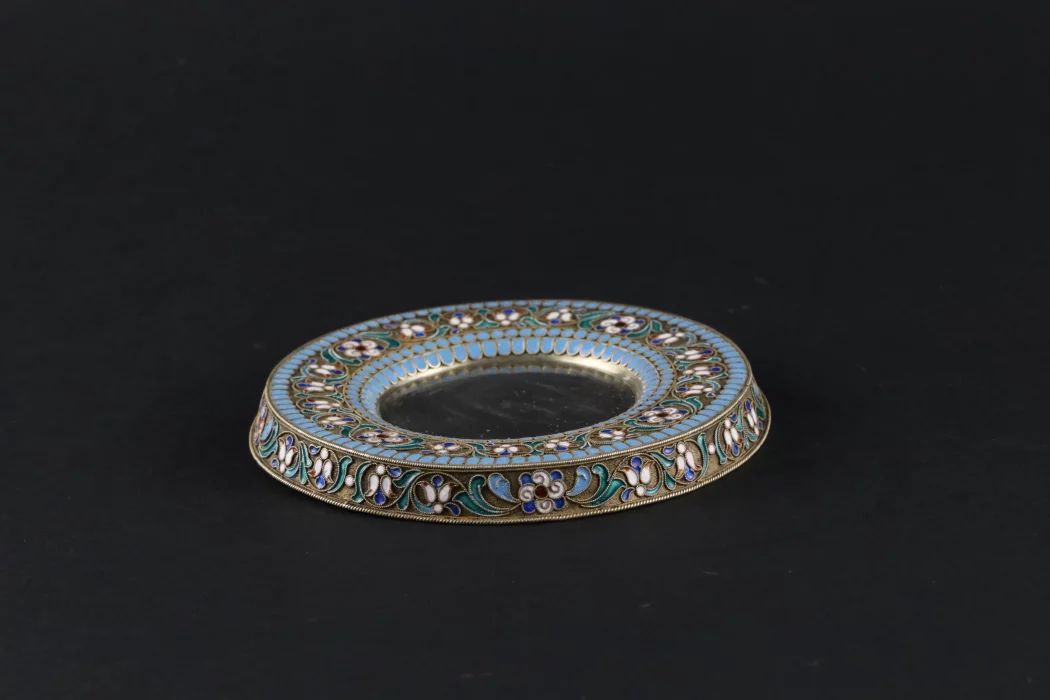 Серебряное блюдце 