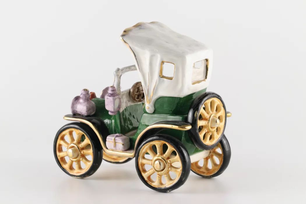 Porcelain machine