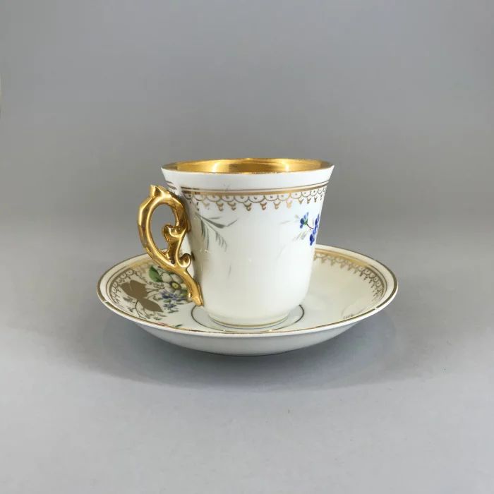 Cup with saucer. Kuznetsov Riga