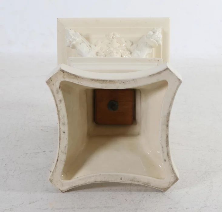 Glazed ceramic pedestal