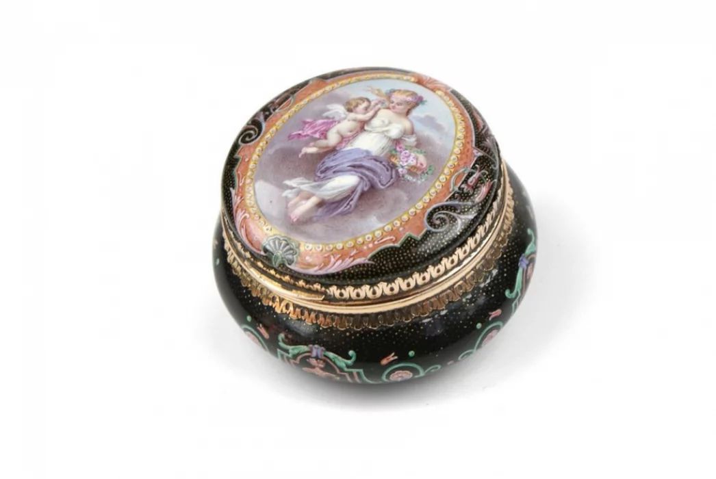 Boîte à poudre dor. Violettes Paris vers 1860