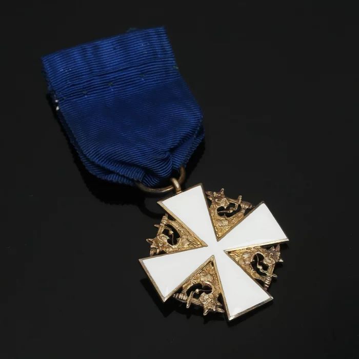 Insigne de lordre de la Rose Blanche, croix de Chevalier. Finlande, estampillee en 1924