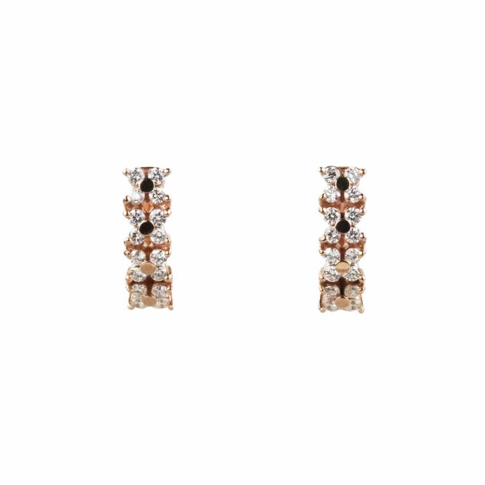 Gold earrings with diamonds. 