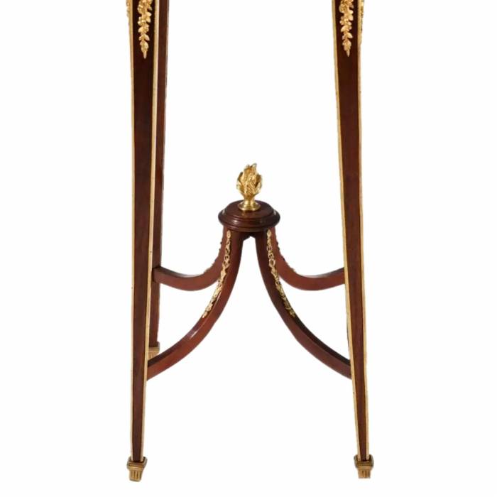 French console in mahogany and gilded bronze. IN THE STYLE OF FRANCOIS LINKE. 