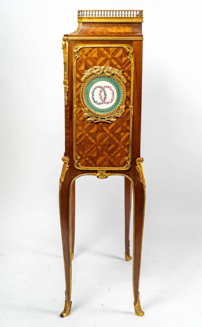 Secretaire de style Louis XV. France XIXe siècle