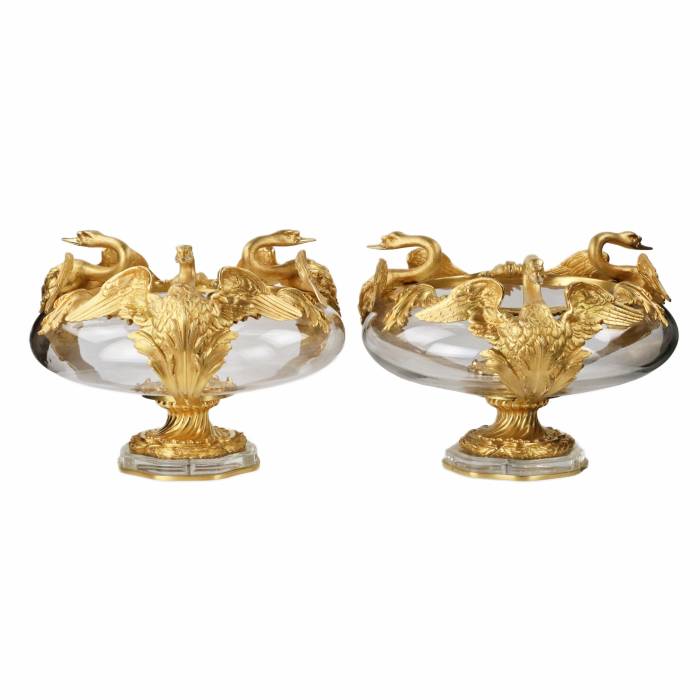 Pair of round vases in cast glass and gilded bronze with swans motif. France 20th century. 