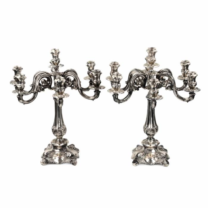 Paire de candelabres en argent. Verceil 1920.