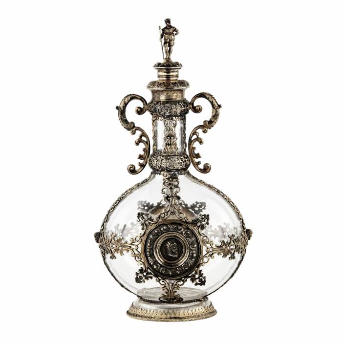 Graceful, glass decanter in openwork silver, Neo-Renaissance period. Germany. 19th century. 