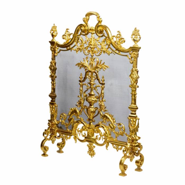 Fireplace screen in gilded bronze Louis XVI style. 20th century. 