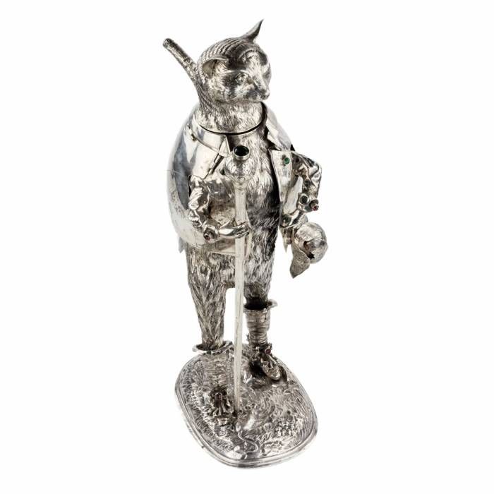 Catchy and ironic silver figure Cat in Boots. Günther Grungessel. Hannau. 1883 