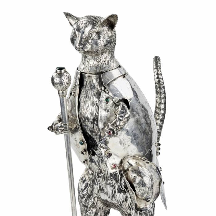 Catchy and ironic silver figure Cat in Boots. Günther Grungessel. Hannau. 1883 