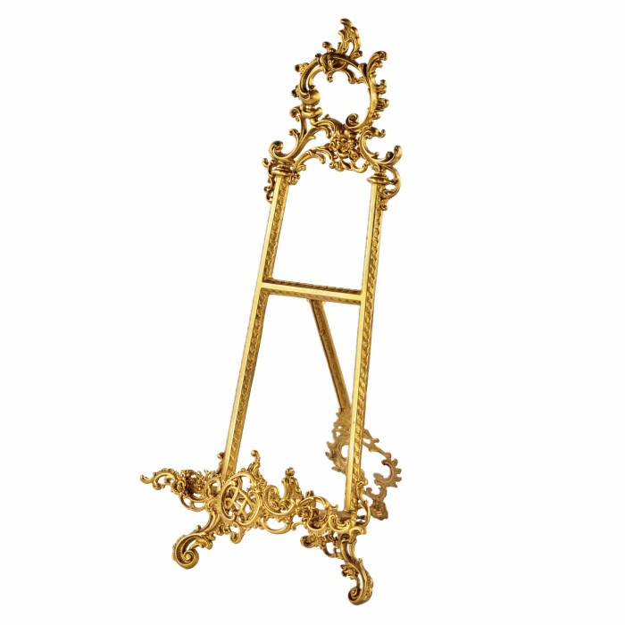 Table easel in gilded bronze in the Rococo style. 