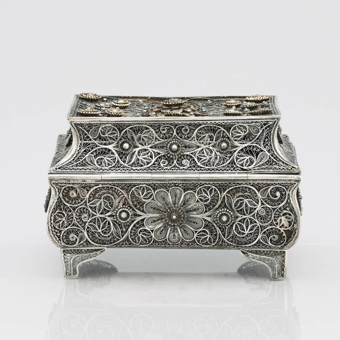 Silver filigree box from the 19th century. Odessa, Russian Empire, 1898-1908