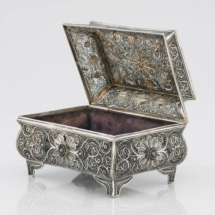 Silver filigree box from the 19th century. Odessa, Russian Empire, 1898-1908