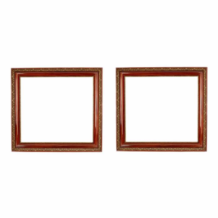 Paired frames of polished wood with bronze decoration of acanthus and cord. 20th century. 