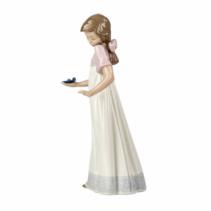 Cute figurine of a young lady with a burnt candle. Ladro, 1991 