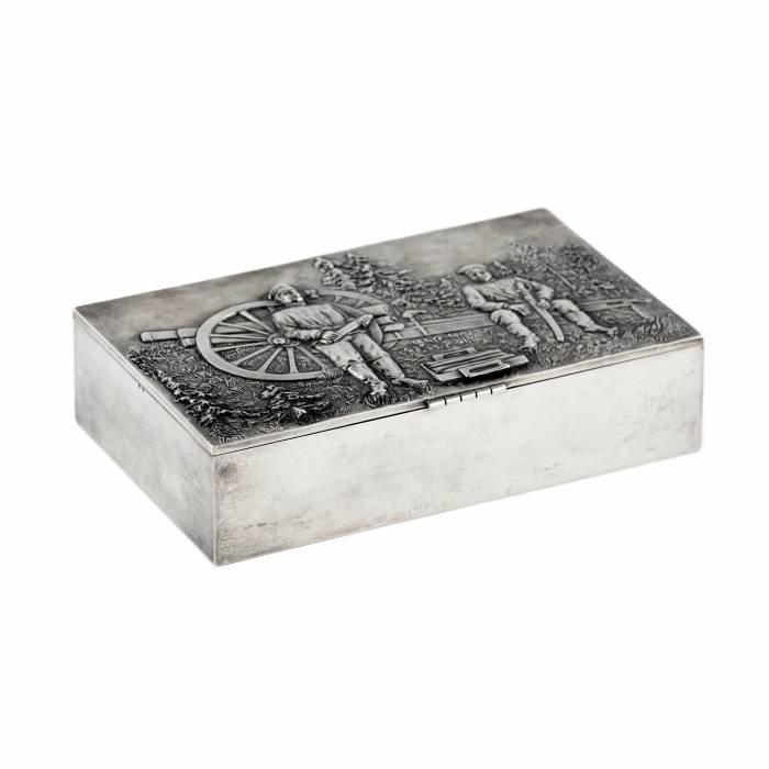 Massive, silver cigar box. Glory to Russian weapons. 2 Moscow artel. 20th century 