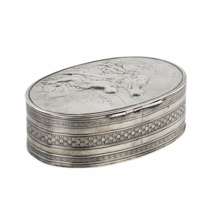 Oval silver box depicting an allegorical scene. France. 19th century. 