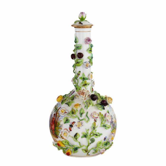 Фарфоровая ваза-графин с крышкой в стиле необарокко. Дрезден. Рубеж 19-20 веков.