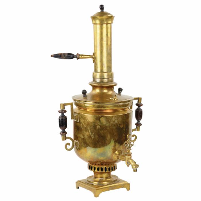 Samovar cylindrique russe en laiton avec tuyau et couvercle. 19ème siècle. TNACH. 