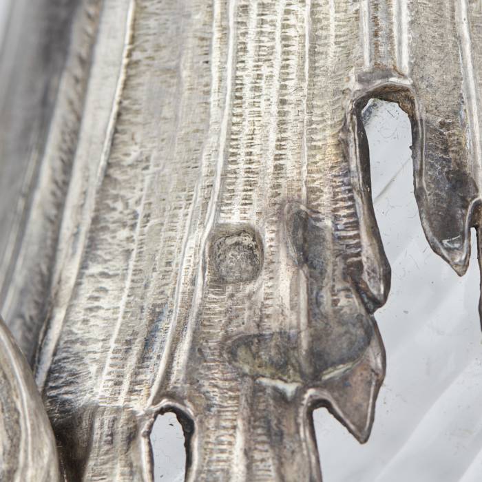 Французский винный кувшин рифленого стекла в серебре в стиле Луи XV,  конца 19 века.