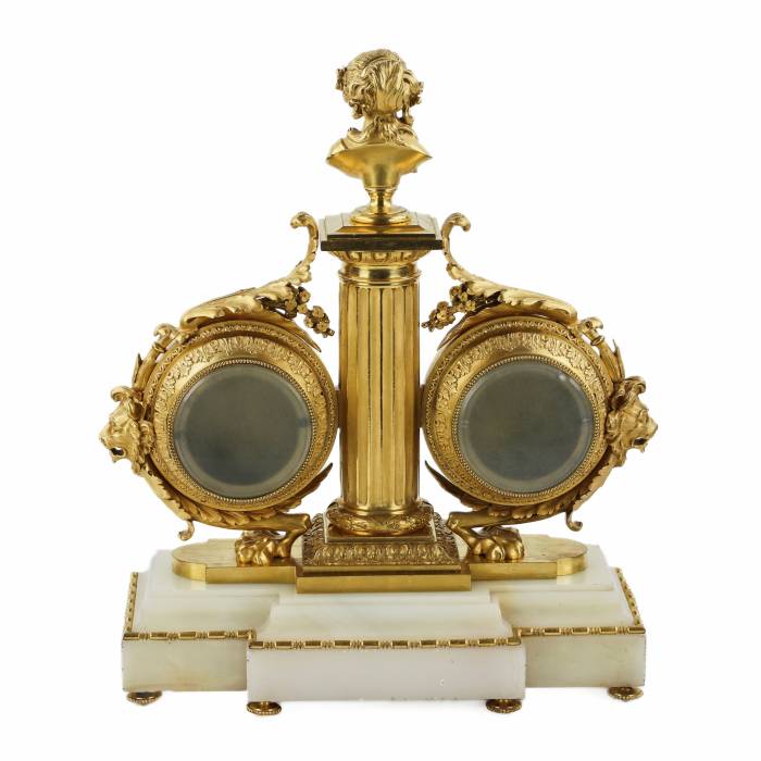 Tabletop instrument in white marble, gilded bronze: with clock, thermometer and barometer. 19th century. 