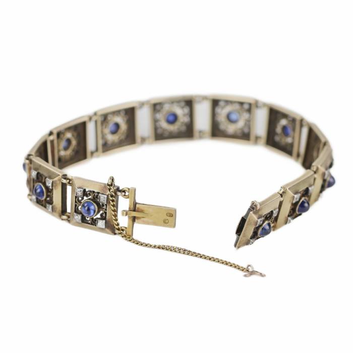 Elegant 56-carat Russian gold bracelet with sapphires and diamonds from Faberge firm. Moscow, Russia 1899-1908. 