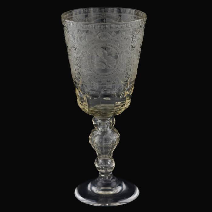 A glass tray goblet with a monogram and a portrait of Elizaveta Petrovna. Russia.19th century. 