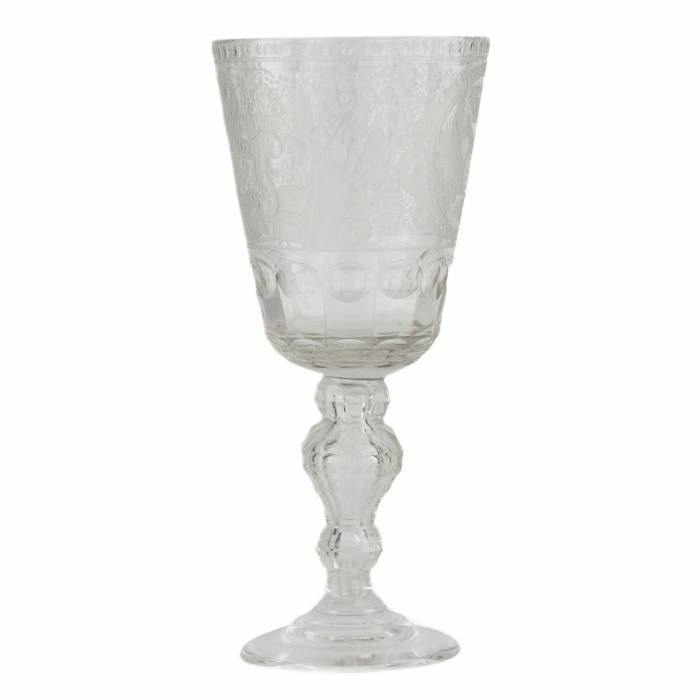 A glass tray goblet with a monogram and a portrait of Elizaveta Petrovna. Russia.19th century. 