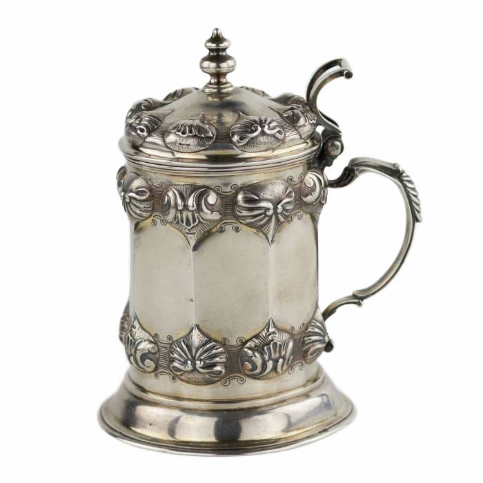 I. Nordberg. Tasse russe en argent dans le style de l`historicisme romano-gothique. Pétersbourg. 1839 