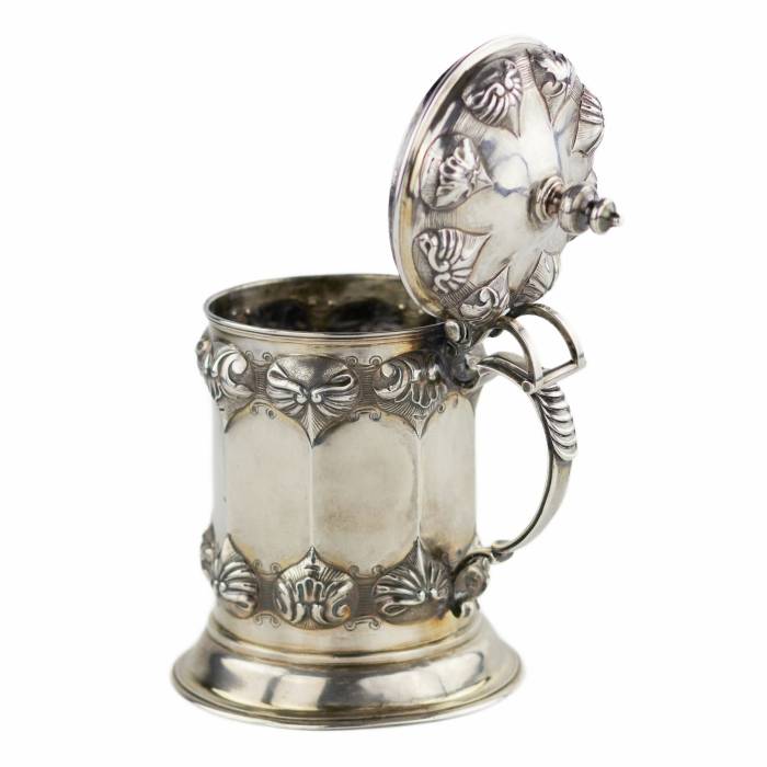 I. Nordberg. Tasse russe en argent dans le style de l`historicisme romano-gothique. Pétersbourg. 1839 