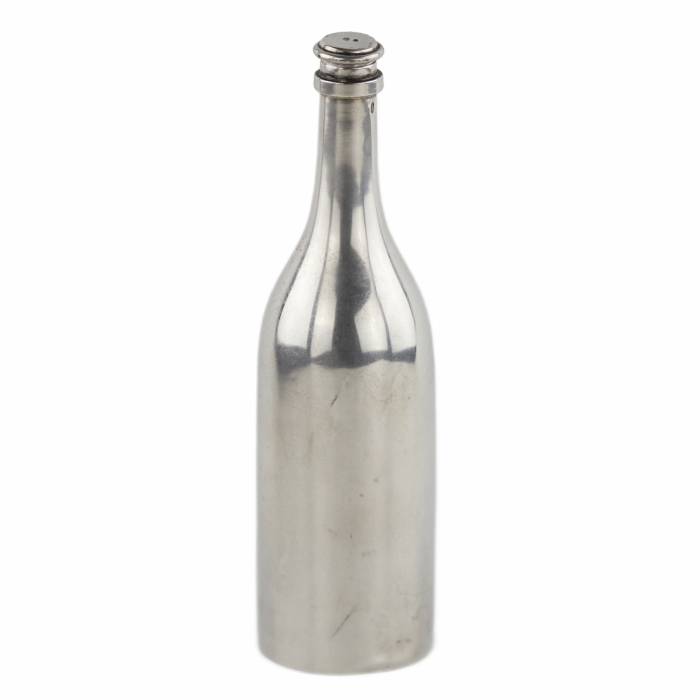 Russian silver bottle for vodka. State Table Wine. Peter Baskakov. Moscow 1899–1908 