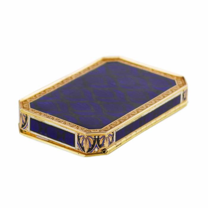 Gold snuff box with enamel. Jean George Remond & Compagnie. 1810.