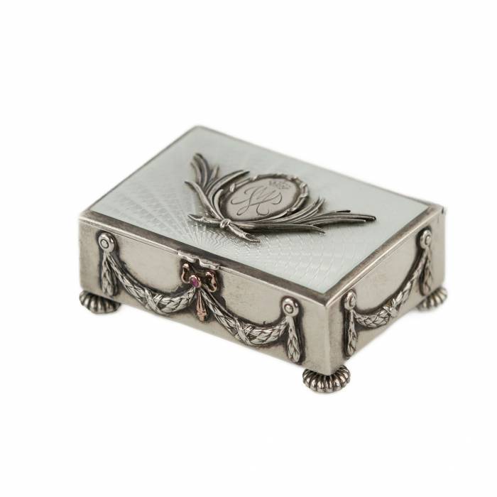 Vilhelms Vikstrēms. Faberge sudraba vintage kaste ar giljošē emalju. 1899-1908 